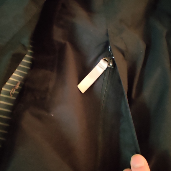 EUC North Face HyVent Shell - Picture 5 of 10